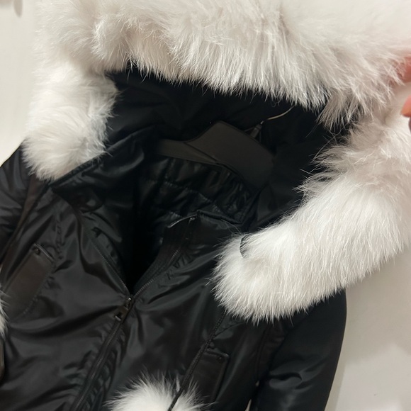 Winter jacket - Picture 2 of 7